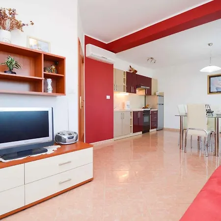 Two-bedroom In Dobrani/istrien 8282 Orbanići